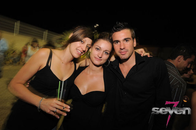 Cliquer pour voir l'image en taille réelle