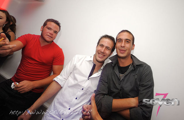 Cliquer pour voir l'image en taille réelle