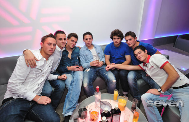 Cliquer pour voir l'image en taille réelle