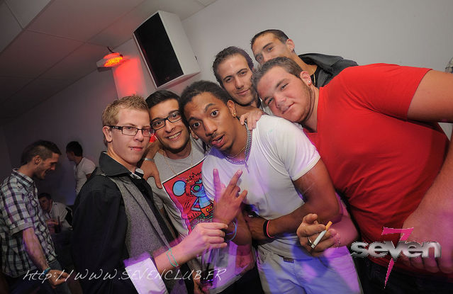 Cliquer pour voir l'image en taille réelle