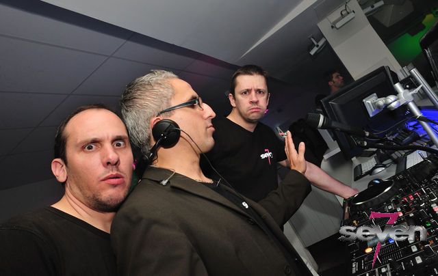 Cliquer pour voir l'image en taille réelle