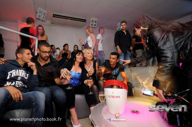 Cliquer pour voir l'image en taille réelle