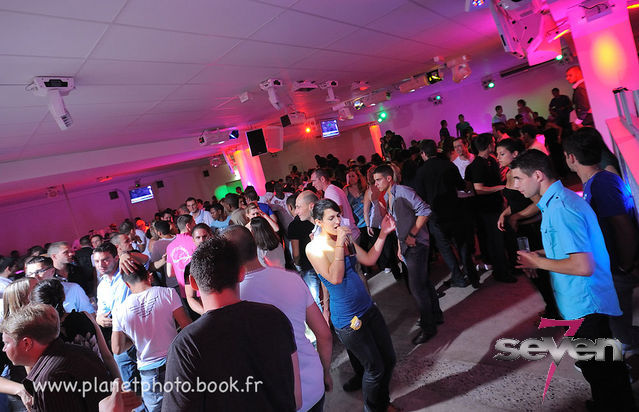 Cliquer pour voir l'image en taille réelle