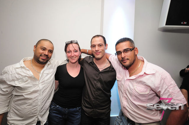 Cliquer pour voir l'image en taille réelle