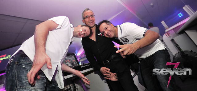 Cliquer pour voir l'image en taille réelle