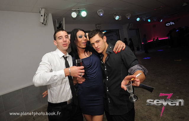 Cliquer pour voir l'image en taille réelle