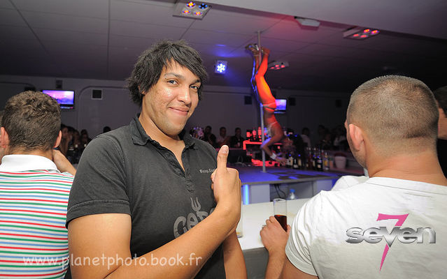 Cliquer pour voir l'image en taille réelle