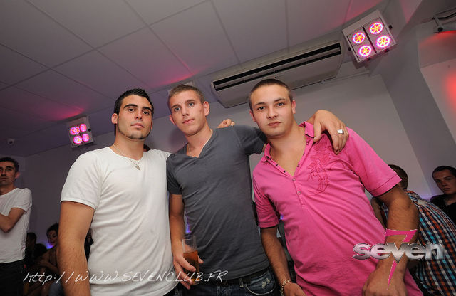 Cliquer pour voir l'image en taille réelle