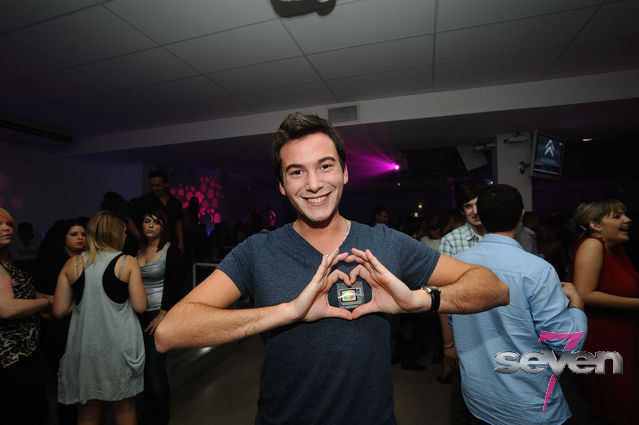 Cliquer pour voir l'image en taille réelle