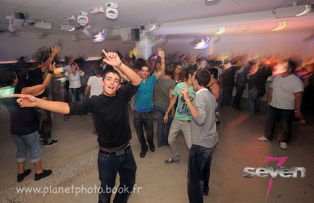 Cliquer pour voir l'image en taille réelle