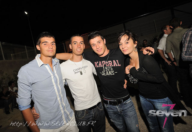 Cliquer pour voir l'image en taille réelle