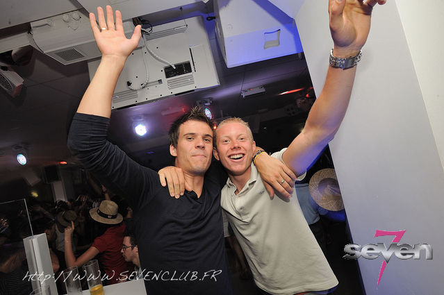 Cliquer pour voir l'image en taille réelle