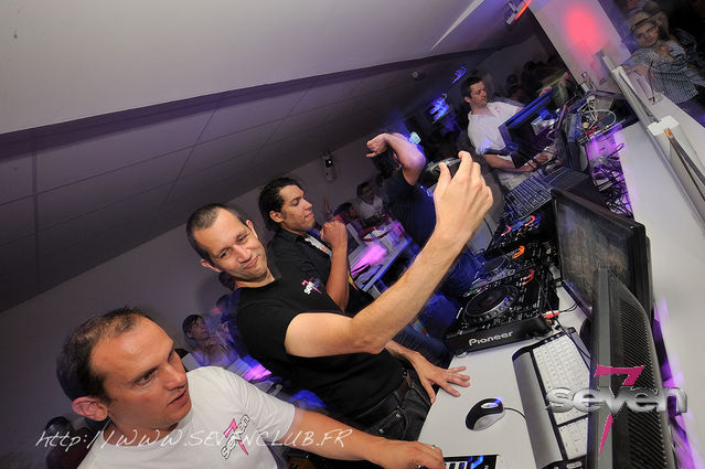 Cliquer pour voir l'image en taille réelle