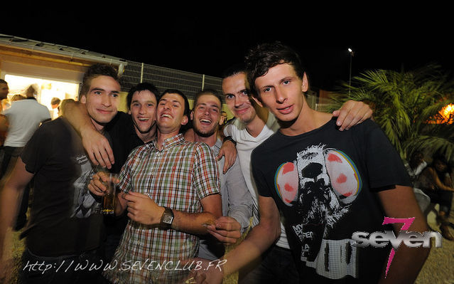 Cliquer pour voir l'image en taille réelle