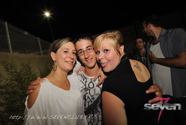 Cliquer pour voir l'image en taille réelle