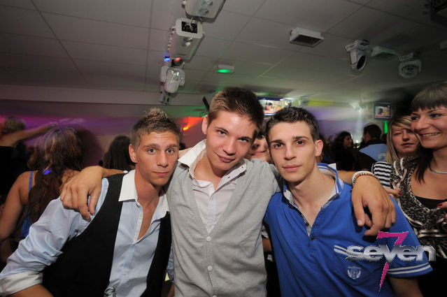 Cliquer pour voir l'image en taille réelle