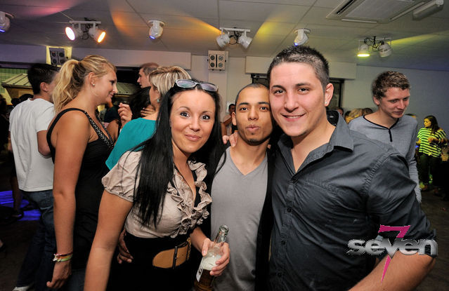 Cliquer pour voir l'image en taille réelle