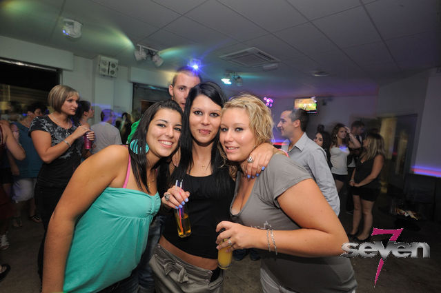 Cliquer pour voir l'image en taille réelle