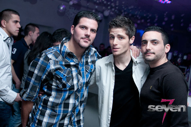 Cliquer pour voir l'image en taille réelle