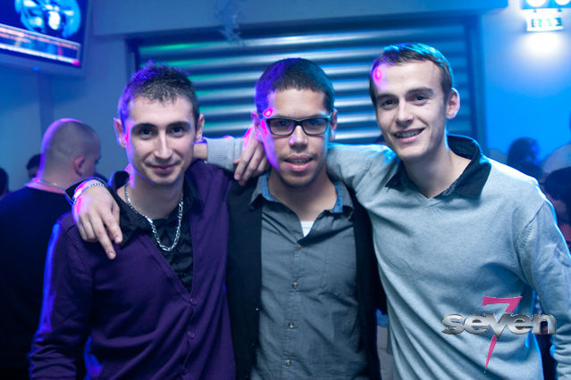 Cliquer pour voir l'image en taille réelle