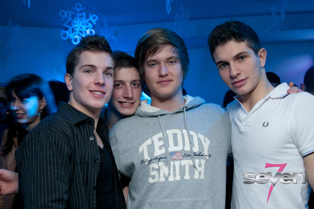 Cliquer pour voir l'image en taille réelle