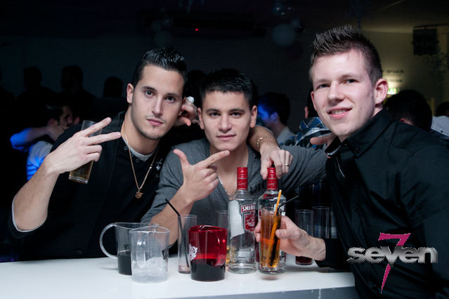 Cliquer pour voir l'image en taille réelle