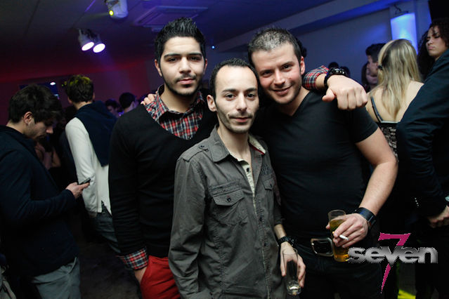 Cliquer pour voir l'image en taille réelle