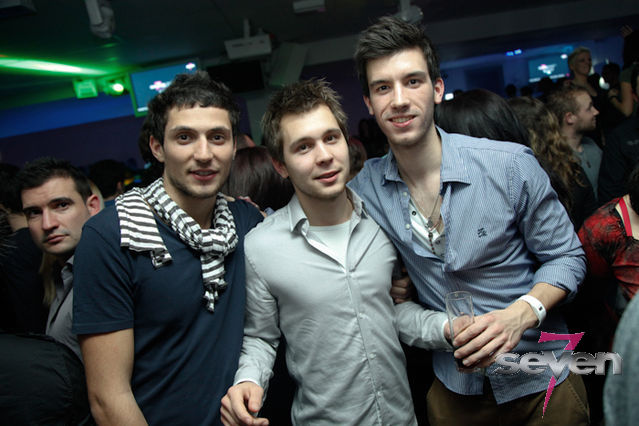 Cliquer pour voir l'image en taille réelle