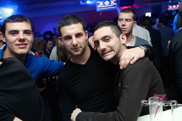 Cliquer pour voir l'image en taille réelle