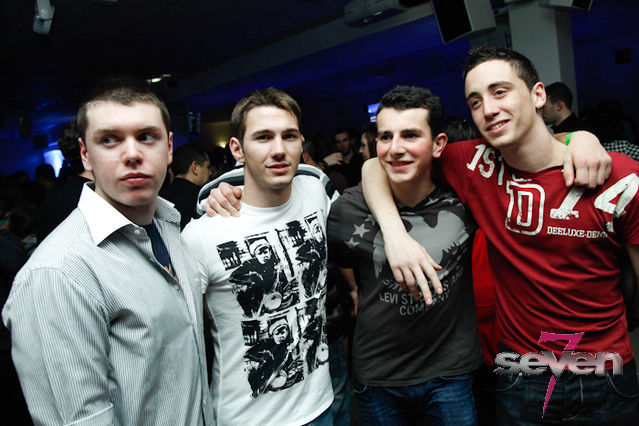 Cliquer pour voir l'image en taille réelle