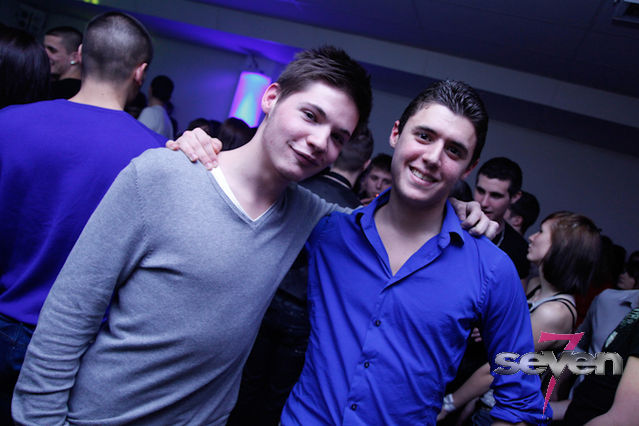 Cliquer pour voir l'image en taille réelle