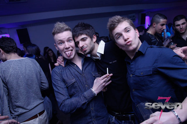 Cliquer pour voir l'image en taille réelle