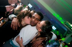 Nom du fichier=SGPE6377.jpg
Taille du fichier=124Ko
Dimensions : 1333x886
Ajouté le : 04 Octobre 2012 SGPE6377.jpg