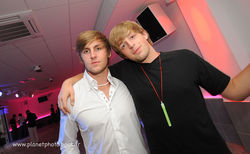 Nom du fichier=seven_0324~1.jpg
Taille du fichier=121Ko
Dimensions : 1000x616
Ajouté le : 05 Août 2011 seven_0324~1.jpg