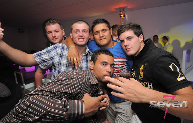 Cliquer pour voir l'image en taille réelle