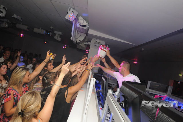 Cliquer pour voir l'image en taille réelle