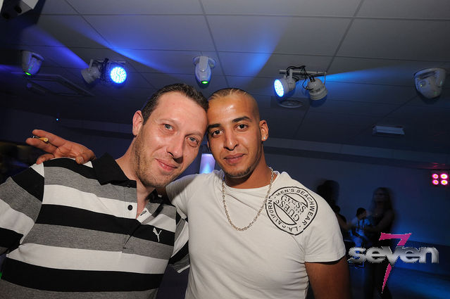 Cliquer pour voir l'image en taille réelle