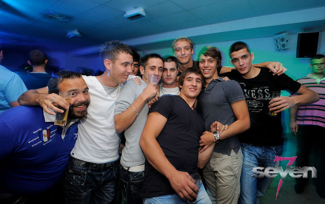 Cliquer pour voir l'image en taille réelle