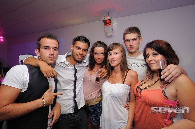 Cliquer pour voir l'image en taille réelle