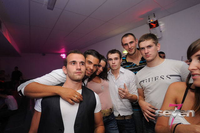 Cliquer pour voir l'image en taille réelle