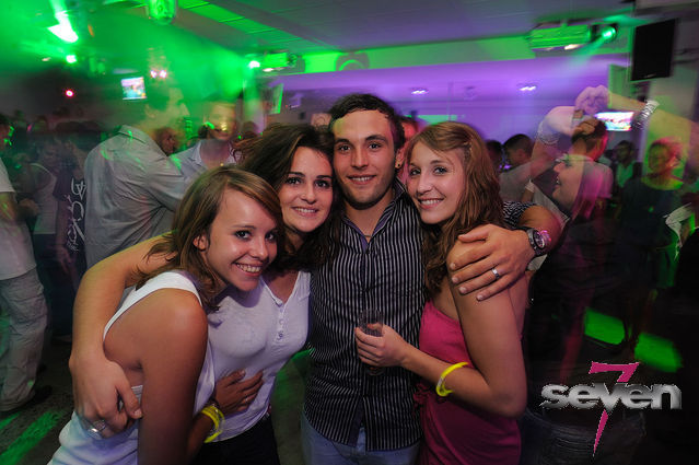 Cliquer pour voir l'image en taille réelle