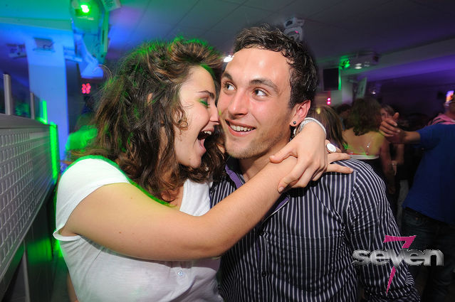 Cliquer pour voir l'image en taille réelle