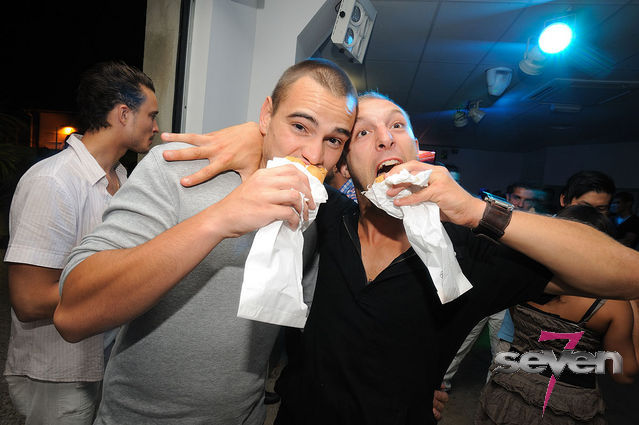 Cliquer pour voir l'image en taille réelle