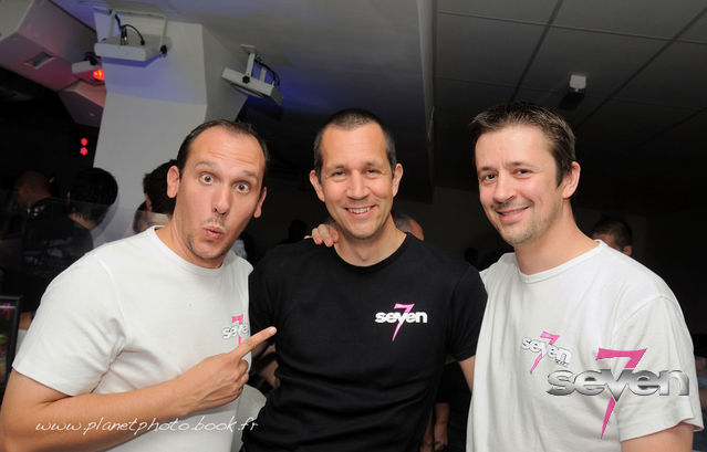 Cliquer pour voir l'image en taille réelle