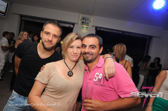 Cliquer pour voir l'image en taille réelle