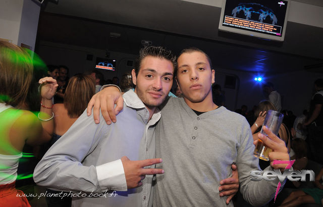 Cliquer pour voir l'image en taille réelle