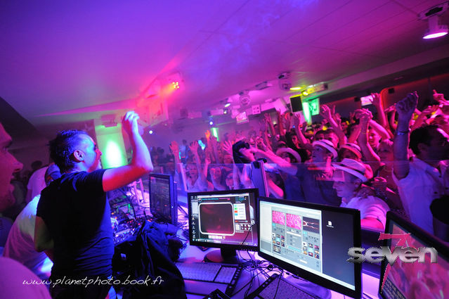 Cliquer pour voir l'image en taille réelle