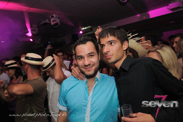 Cliquer pour voir l'image en taille réelle