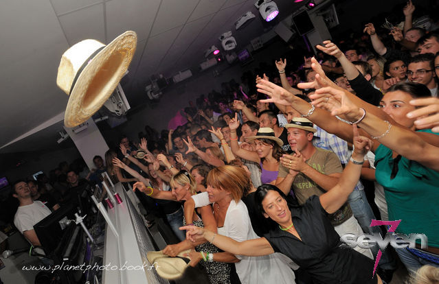 Cliquer pour voir l'image en taille réelle