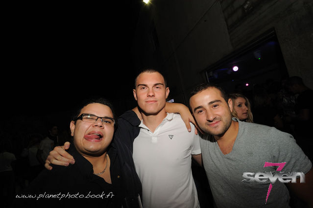 Cliquer pour voir l'image en taille réelle